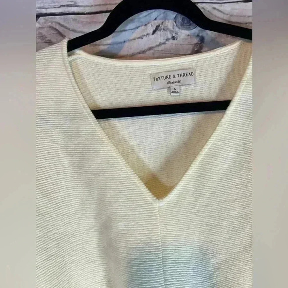 Madewell texture and thread tie up top - Picture 2 of 6